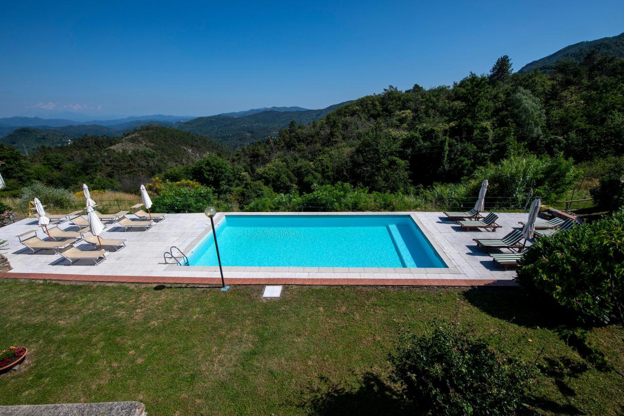 211 - Appartamento Acacia, Terrazza Giardino E Piscina Carro Kültér fotó